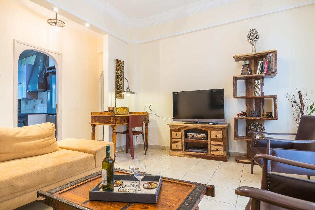 Family House Next To Acropolis Bed and Breakfast Αθήνα Εξωτερικό φωτογραφία