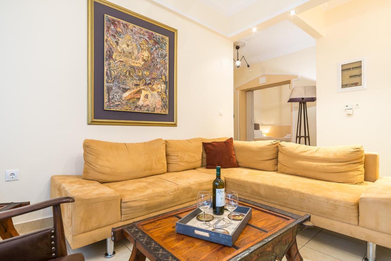 Family House Next To Acropolis Bed and Breakfast Αθήνα Εξωτερικό φωτογραφία