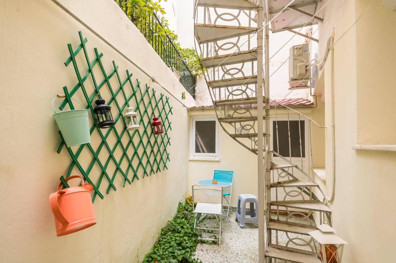 Family House Next To Acropolis Bed and Breakfast Αθήνα Εξωτερικό φωτογραφία