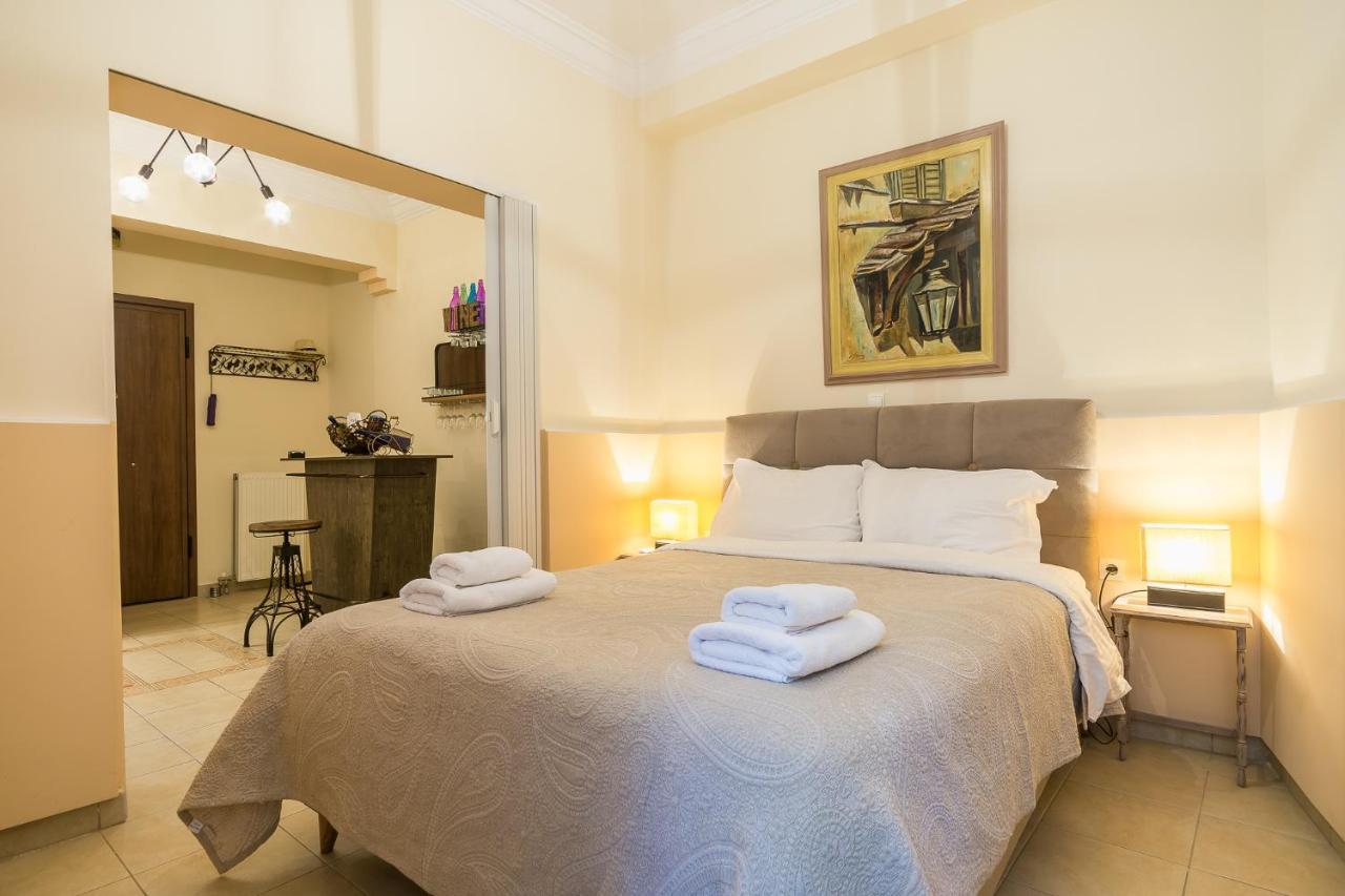 Family House Next To Acropolis Bed and Breakfast Αθήνα Εξωτερικό φωτογραφία